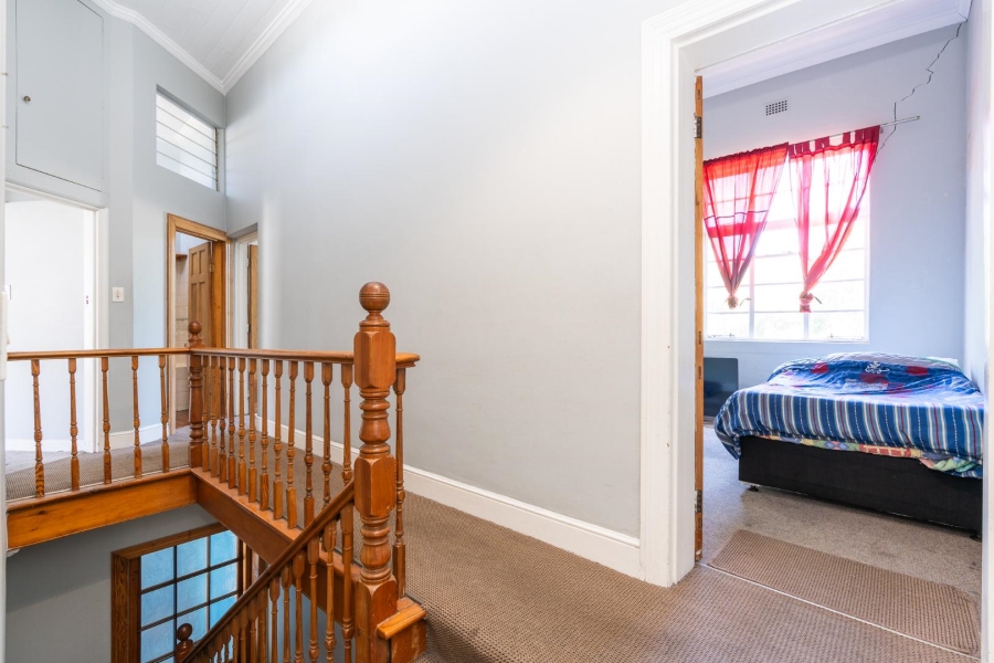 Commercial Property for Sale in Gardens Western Cape